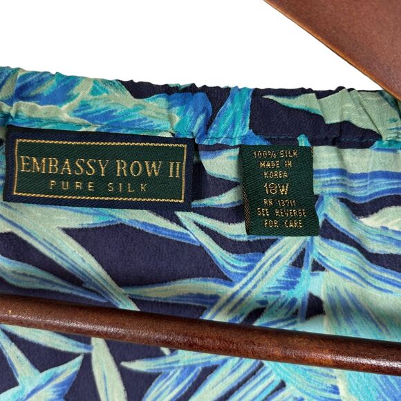 NWT Embassy Row II Pure Silk Blue Green Floral Resort Swim Cover Paradise - Picture 7 of 10
